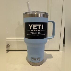 Yeti Rambler 35oz Stainless steal straw mug
